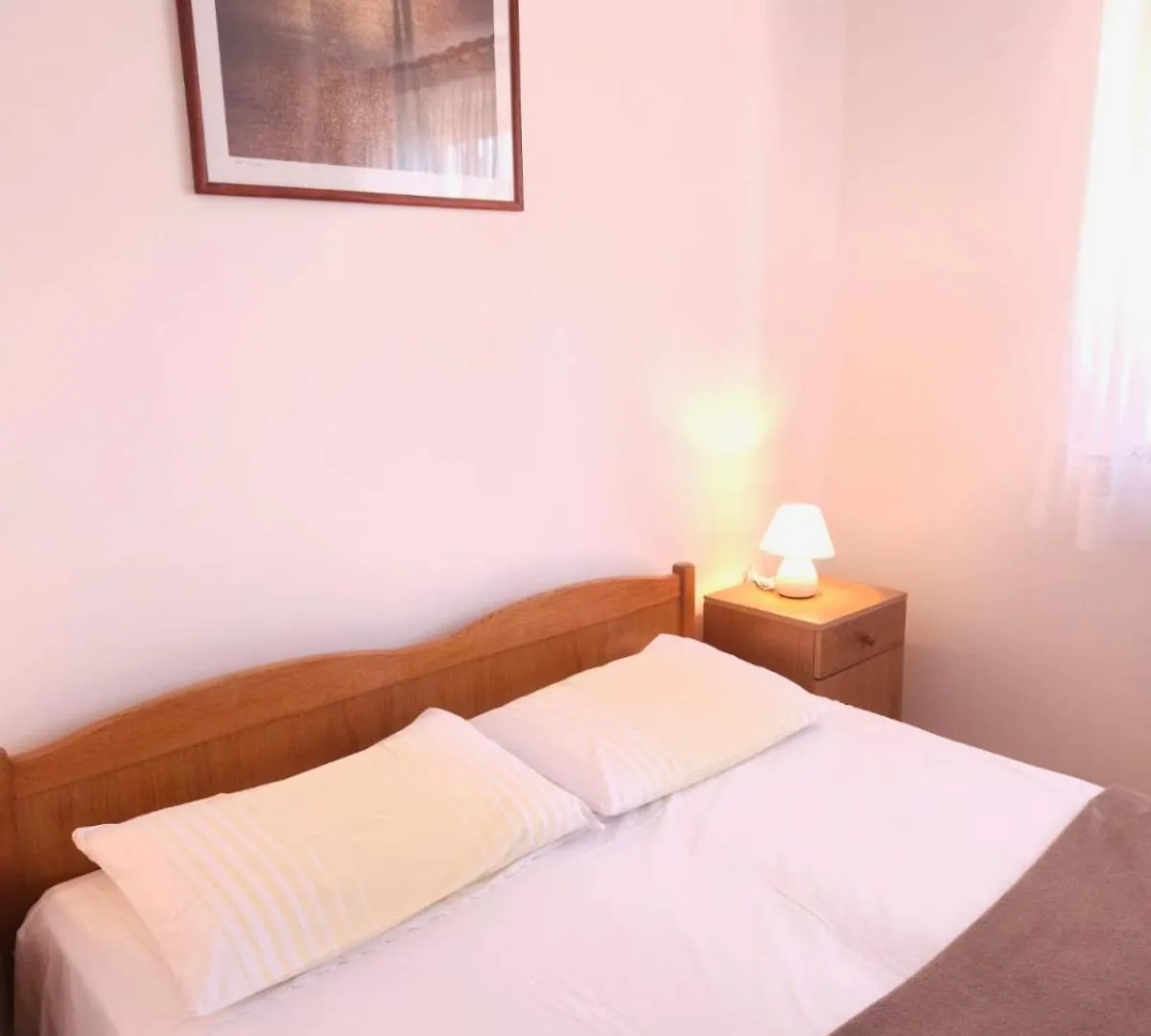 Guest house Lorena Apartments In Pula Croatia