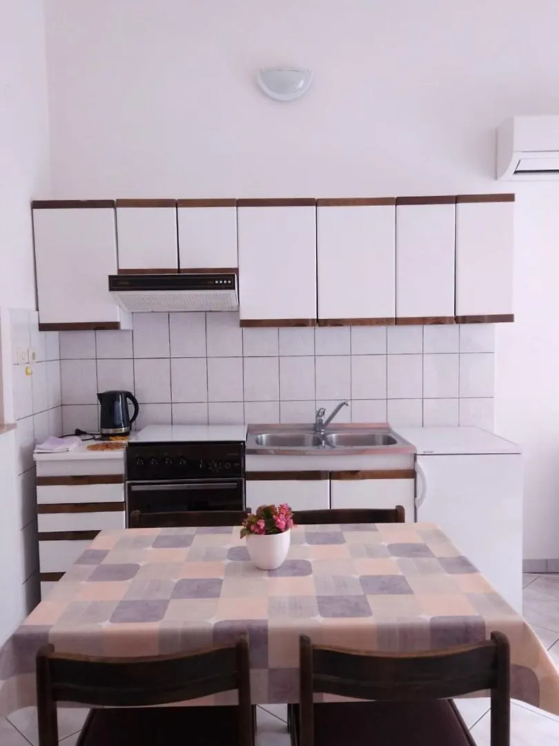 Lorena Apartments In Pula Croatia