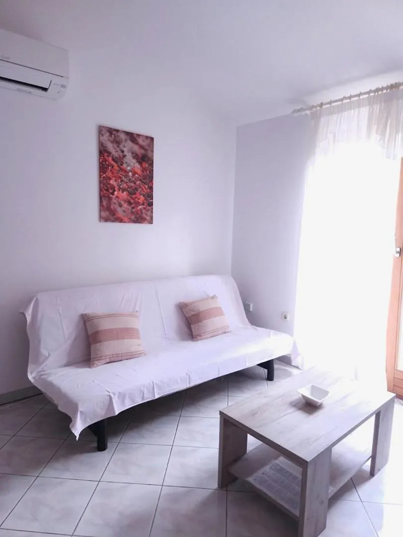 Lorena Apartments In Pula 0*,  Croatia